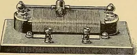 An illustration from Röntgenphotographie : Anleitung zu leicht auszuführenden Arbeiten mit statischer und galvanischer Elektrizität unter besonderer Berücksichtigung der Influenz-Elektrisiermaschine (1908)