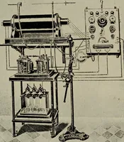 An illustration from Röntgentechniek : therapeutische beteekenis der "X" -stralen en der stoomen van hooge fréquentie (1904)