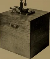An illustration from "Roentgen" induction coils and other X-ray apparatus (1903)
