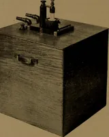 An illustration from "Roentgen" induction coils and other X-ray apparatus (1904)