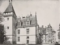 An illustration from Romance of the renaissance châteaux (1907)