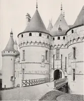 An illustration from Romance of the renaissance châteaux (1907)