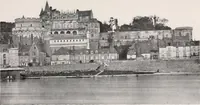 An illustration from Romance of the renaissance châteaux (1907)