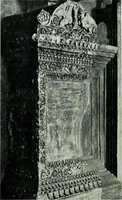 An illustration from Roman sculpture from Augustus to Constantine (1907)
