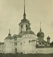 An illustration from Rostov Veliki. Uglich (1913)