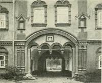 An illustration from Rostov Veliki. Uglich (1913)