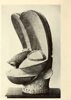 An illustration from Scultura africana : con uno studio critico (1900)