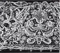An illustration from Section française (class 84); dentelles, broderies, passementeries et dessins (1908)
