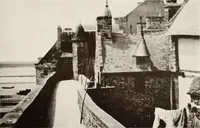 Picture 54 of 181 from Small French buildings; the architecture of town and country, comprising cottages, farmhouses, minor chateaux or manors with their farm groups, small town dwellings, and a few churches (1921), leaf 106