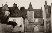 An illustration from Small French buildings; the architecture of town and country, comprising cottages, farmhouses, minor chateaux or manors with their farm groups, small town dwellings, and a few churches (1921)