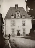 An illustration from Small French buildings; the architecture of town and country, comprising cottages, farmhouses, minor chateaux or manors with their farm groups, small town dwellings, and a few churches (1921)