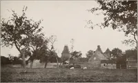 An illustration from Small French buildings; the architecture of town and country, comprising cottages, farmhouses, minor chateaux or manors with their farm groups, small town dwellings, and a few churches (1921)
