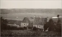 An illustration from Small French buildings; the architecture of town and country, comprising cottages, farmhouses, minor chateaux or manors with their farm groups, small town dwellings, and a few churches (1921)