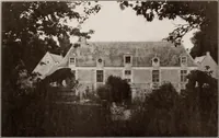 An illustration from Small French buildings; the architecture of town and country, comprising cottages, farmhouses, minor chateaux or manors with their farm groups, small town dwellings, and a few churches (1921)
