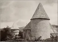 An illustration from Small French buildings; the architecture of town and country, comprising cottages, farmhouses, minor chateaux or manors with their farm groups, small town dwellings, and a few churches (1921)