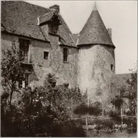 An illustration from Small French buildings; the architecture of town and country, comprising cottages, farmhouses, minor chateaux or manors with their farm groups, small town dwellings, and a few churches (1921)
