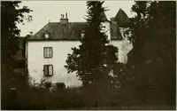 Picture 135 of 179 from Small French buildings; the architecture of town and country, comprising cottages, farmhouses, minor chateaux or manors with their farm groups, small town dwellings, and a few churches (1921), leaf 232