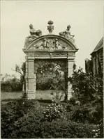 An illustration from Small French buildings; the architecture of town and country, comprising cottages, farmhouses, minor chateaux or manors with their farm groups, small town dwellings, and a few churches (1921)