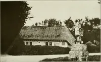Picture 8 of 179 from Small French buildings; the architecture of town and country, comprising cottages, farmhouses, minor chateaux or manors with their farm groups, small town dwellings, and a few churches (1921), leaf 38