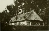 An illustration from Small French buildings; the architecture of town and country, comprising cottages, farmhouses, minor chateaux or manors with their farm groups, small town dwellings, and a few churches (1921)