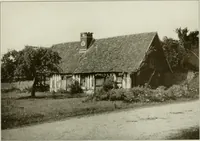Picture 28 of 179 from Small French buildings; the architecture of town and country, comprising cottages, farmhouses, minor chateaux or manors with their farm groups, small town dwellings, and a few churches (1921), leaf 66