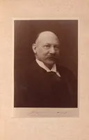 An illustration from [Solvay Conference portraits] (1911)