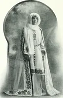Picture 9 of 69 from Souvenir of the Oxford historical pageant : in aid of the Radcliffe Infirmary, Oxford Eye Hospital, etc., commemoration, 1907, June 27th 28th, 29th, and July 1st, 2d and 3d (1907), leaf 19
