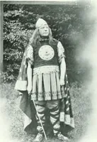 Picture 10 of 69 from Souvenir of the Oxford historical pageant : in aid of the Radcliffe Infirmary, Oxford Eye Hospital, etc., commemoration, 1907, June 27th 28th, 29th, and July 1st, 2d and 3d (1907), leaf 20