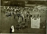 An illustration from Souvenir of the Oxford historical pageant : in aid of the Radcliffe Infirmary, Oxford Eye Hospital, etc., commemoration, 1907, June 27th 28th, 29th, and July 1st, 2d and 3d (1907)