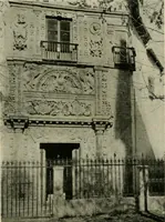An illustration from Spanish architecture of the sixteenth century; general view of the plateresque and Herrera styles (1917)