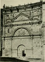 An illustration from Spanish architecture of the sixteenth century; general view of the plateresque and Herrera styles (1917)