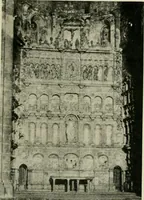 An illustration from Spanish architecture of the sixteenth century; general view of the plateresque and Herrera styles (1917)