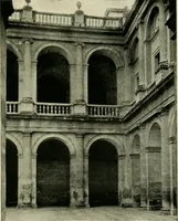 An illustration from Spanish architecture of the sixteenth century; general view of the plateresque and Herrera styles (1917)