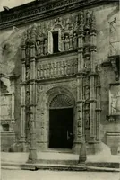 An illustration from Spanish architecture of the sixteenth century; general view of the plateresque and Herrera styles (1917)