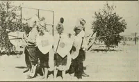 An illustration from A suggestive state course of study for kindergarten-primary grades, submitted at the request of the county and city superintendents of schools (1922)