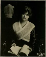 An illustration from The Sunlight book of knitting and crocheting (1915)