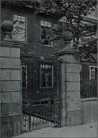 An illustration from Survey of London (1900)