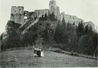 An illustration from Szepesvármegye müvészeti emlékei. A Müemlékek Országos Bizottsága támogatásával kiadja a Szepesvármegyei Történelmi Társulat; szerk. Vajdovszky János (1905)