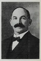 An illustration from Textile defects and suggestions : a collection of essays describing various improvements relating to the manufacture of all kinds of textile fabrics : from the American wool and cotton reporter (1912)