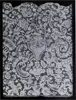 An illustration from Textilsammlung Iklé Katalog. Industrie- u. Gewerbemuseum St. Gallen, 1908 (1908)