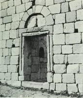 An illustration from The thousand and one churches (1919)