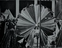 An illustration from Tissus et nouveauts 1900 (1900)