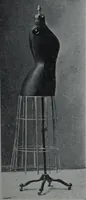 Picture 153 of 532 from Tissus et nouveauts 1904 (1904), leaf 196