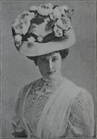 Picture 138 of 480 from Tissus et nouveauts 1907 (1907), leaf 208