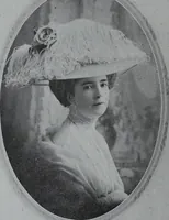An illustration from Tissus et nouveauts 1909 (1909)