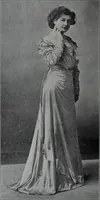 An illustration from Tissus et nouveauts 1909 (1909)