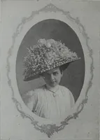 An illustration from Tissus et nouveauts 1909 (1909)