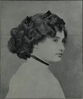 An illustration from Tissus et nouveauts 1910 (1910)
