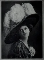 Picture 63 of 413 from Tissus et nouveauts 1910 (1910), leaf 87
