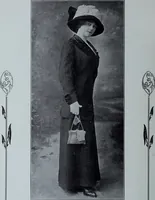 An illustration from Tissus et nouveauts 1911 (1911)